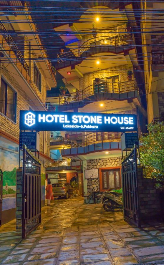 Hotel Stone House Pokhara Bagian luar foto